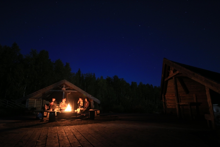Rovaniemi : pique-nique barbecue sous les aurores boréales
