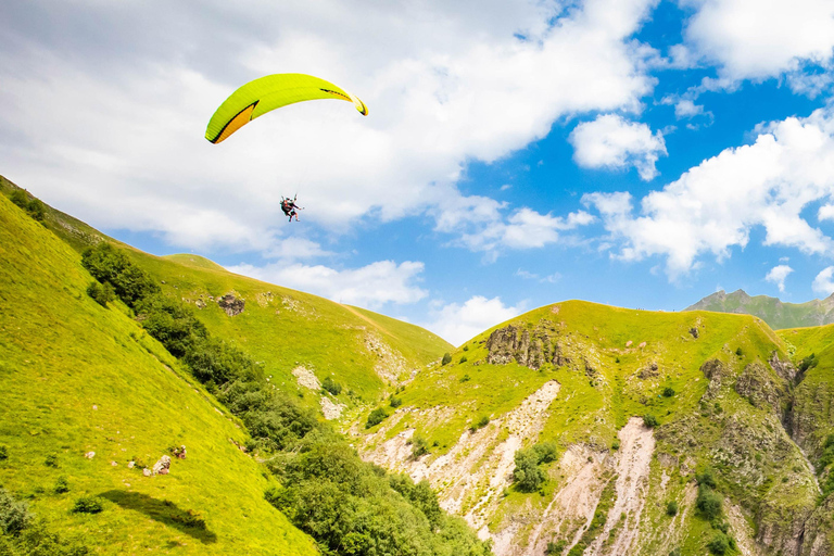 Kazbegi Day Tour from Tbilisi with Local Tastings