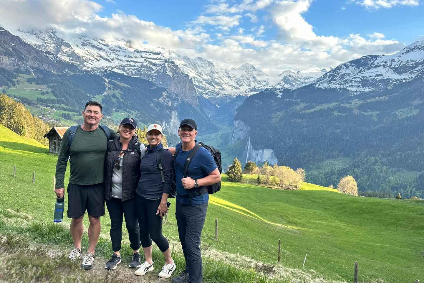 Sunset Hike with Cheese Fondue in Wengen