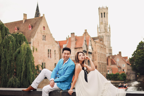 Portraits in Bruge: Private Vacation Photographer Tour1-Hour + 30 Photos at 1-2 Locations