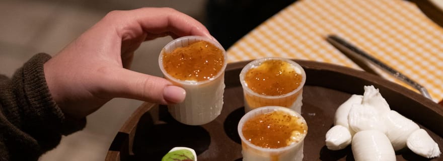 Alberobello : dégustation de vin et de fromage dans un trullo