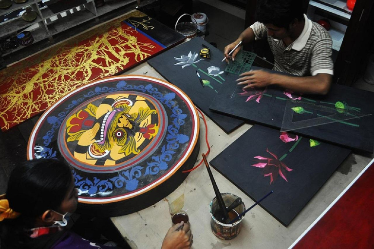 Siem Reap: 3-Hour Behind-the-Scenes Tuk-Tuk Tour Siem Reap: guided 3-hour tuk-tuk tour