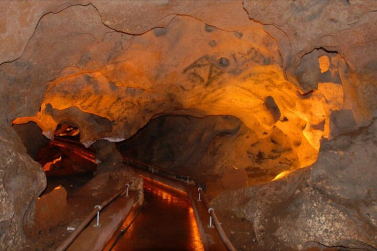 Private La Romana Cultural Cave & Cigar Experience