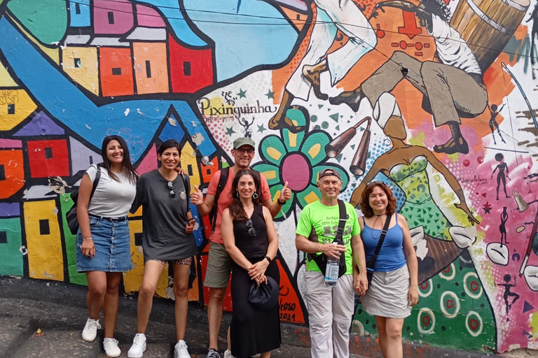 Pedra do Sal party tours with samba and caipirinha on a Carioca night Salt Stone Party Tours with Samba and Caipirinha Carioca Night