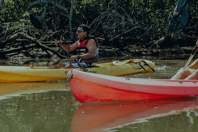 Uvita : Parc national Marino Ballena Kayak de mer et plongée en apnéeParc national Marino Ballena Kayak de mer et plongée en apnée