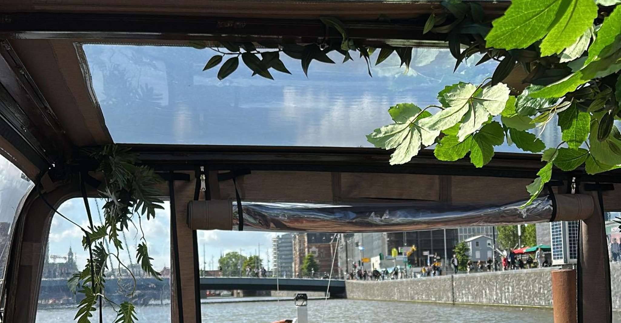 Amsterdam: Covered Heated Canal Cruise with Bitterballen photo 5