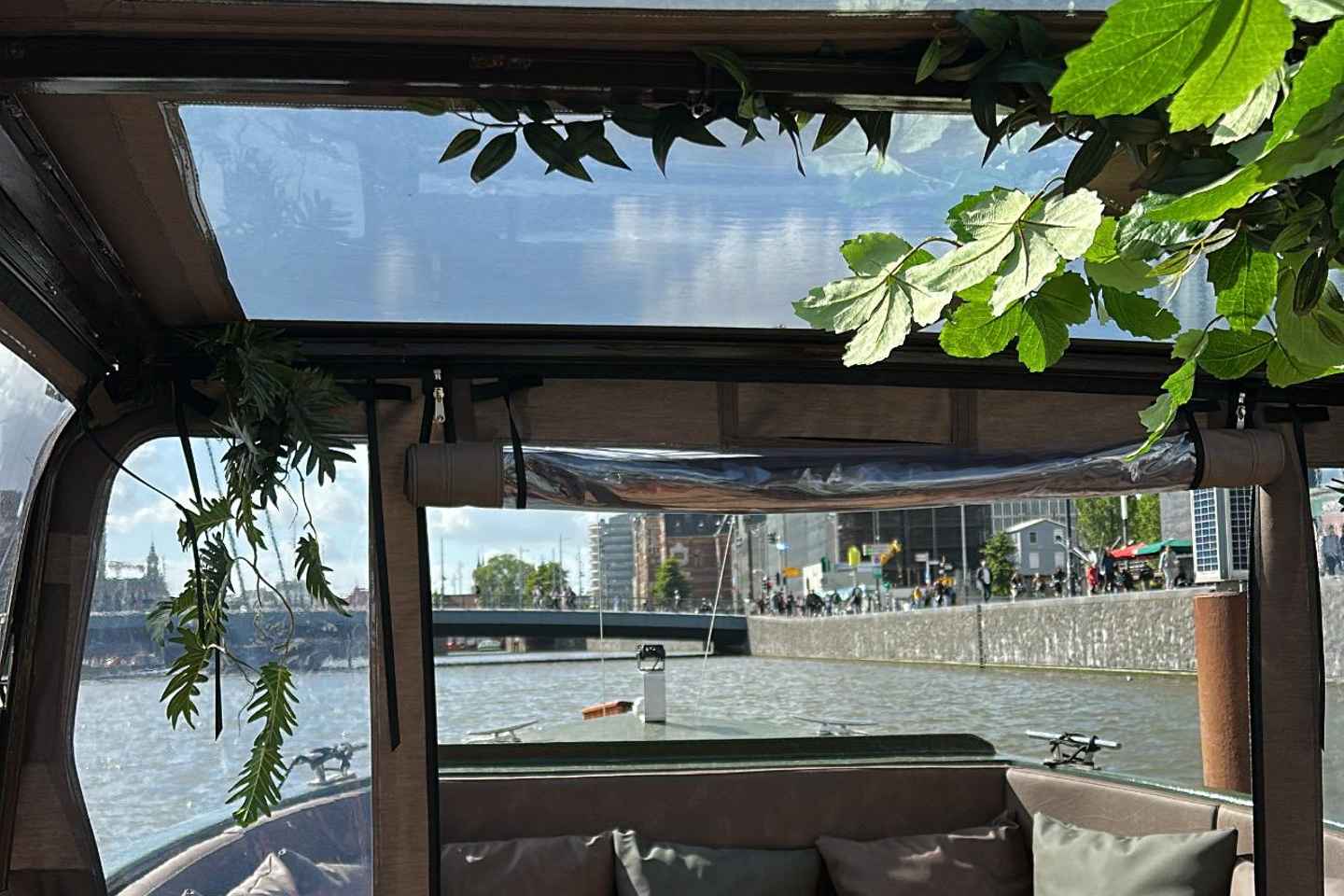 Crucero por los canales de Ámsterdam con calefacción y bitterballen