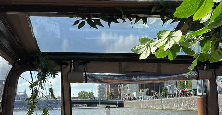 Amsterdam: Covered Heated Canal Cruise with Bitterballen photo 5