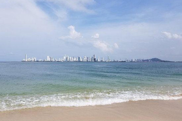 Cartagena: PUNTARENA ISLAND + Hotel pickup and drop-off