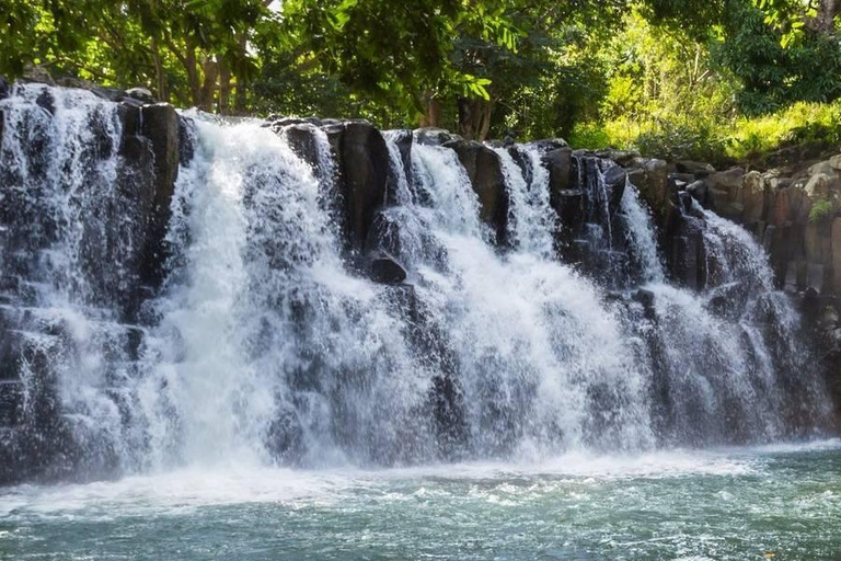 Maurice : Circuit découverte des chutes d&#039;eau cachées avec prise en charge