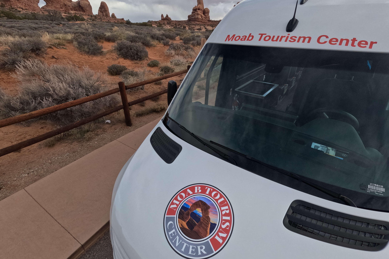 Desde Moab: Recorrido panorámico por el Parque Nacional de los Arcos con excursiones cortasExcursión al Atardecer | Parque Nacional de Arches