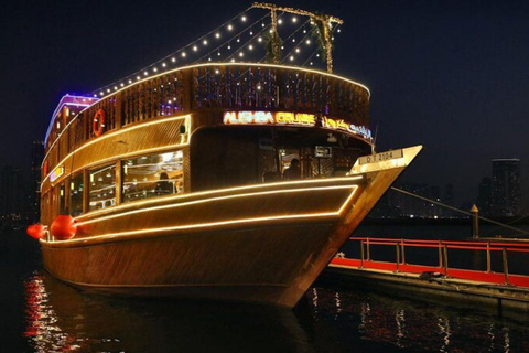 Doha: Full Day City Tour & Buffet Dinner in Traditional Dhow