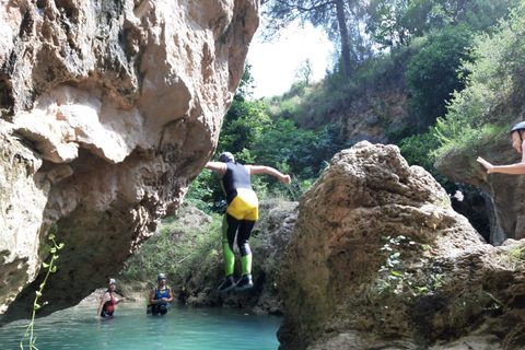 Anna: Erstaunliches Wasser-Canyoning-Erlebnis