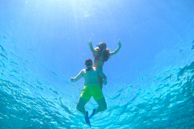 Gili sunset and snorkeling tour (go pro photoshoot)Gili island sunset snorkeling tour