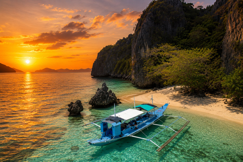 El Nido: Private Sunset Cruise in Bacuit Bay