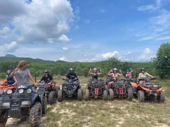 Giro in quad nella campagna dell'antica città di Hoi An con foresta di cocco