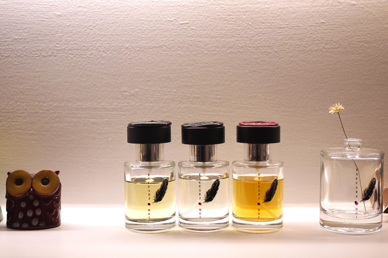 Create Your Perfume with a Professional Perfumer in Gangnam Join-in session - Create Your Perfume