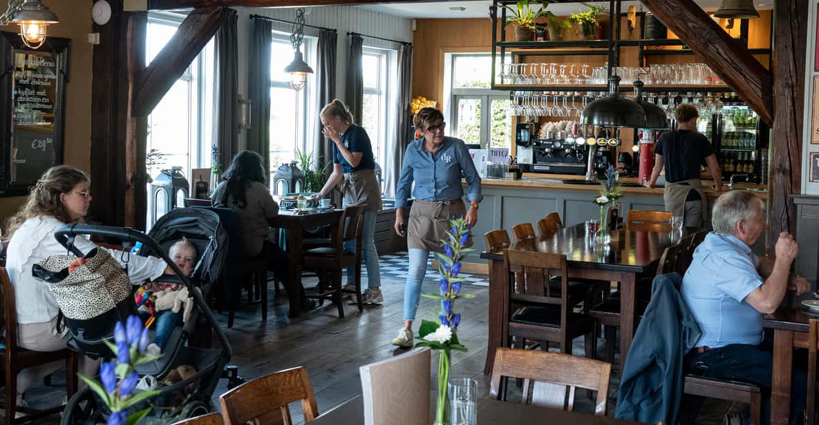 Afbeelding 7 van Amsterdam: dagtrip naar Giethoorn, rondvaart en wandeltour