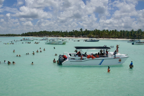 Punta Cana: Saona Island Catamaran With Pickup Hotel