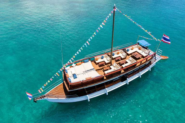 Krabi: Premium Cruise with Dinner & Plankton Swim Meet at Bamboo Beach Club in Ao Nang