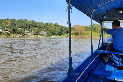 Journée complète à Chiang Rai : 3 temples, Triangle d&#039;Or et tour en bateau