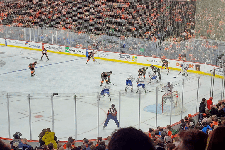 Philadelphia: Philadelphia Flyers Ice Hockey Game Ticket Lower Goal