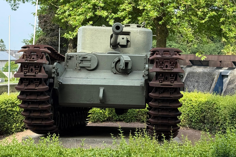 Paris: Normandy D-Day, Omaha Beach & American Cemetery Paris: Normandy D-Day Round-Trip Experience