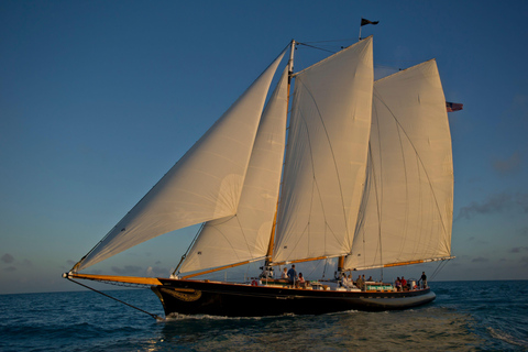 Kerstverlichting rondvaart aan boord van Schooner America 2.0