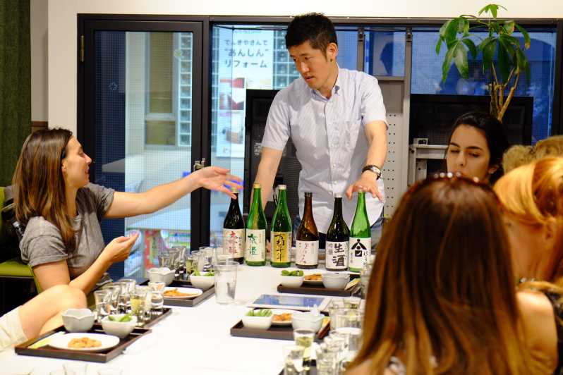 Kyoto: Insider Sake Experience with 7 Tastings and Snacks