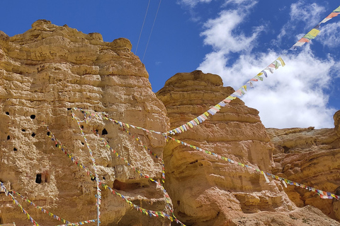 Kathmandu: 10-Day Upper Mustang Jeep Tour with Meals