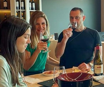 Visit a wine cellar, a wine museum and a traditional meal
