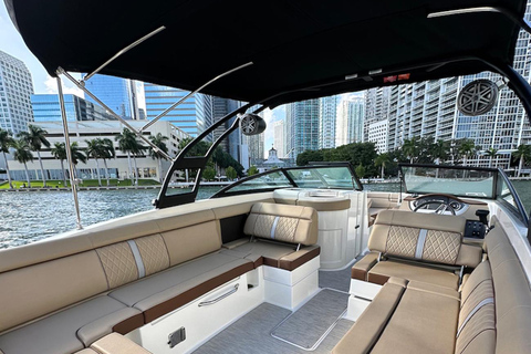 Miami: Private 29’ Sundeck Coastal Highlights Boat Tour 2-hour Private Boat Tour