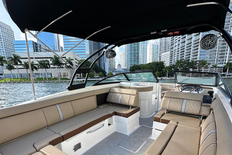 Miami: Private 29’ Sundeck Coastal Highlights Boat Tour 2-hour Private Boat Tour