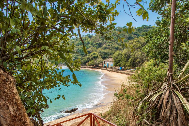 Búzios: Full Sightseeing Tour with Boat, Lunch, and Beaches Búzios: Full Sightseeing Tour with Boat, Lunch and Beaches