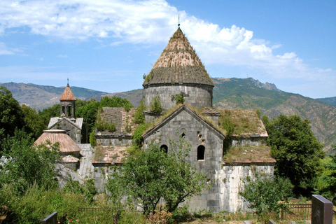 Tbilisi: Armenia Day Trip with Lake Sevan and Yerevan