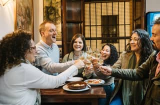 Sevilla: Private Tapas- und Geschichtstour im Stadtteil Triana