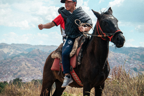 Cusco: Horseback Riding and Pachamama Ceremony Tour