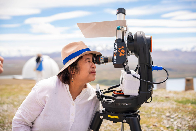 Lake Tekapo: Mount John Tour with Mandarin Guide