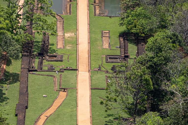 From Colombo or Kandy: Sigiriya Rock Fortress Day Tour