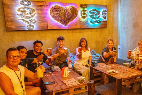 Phnom Penh Night Foodie Tour by Tuk Tuk z napojami