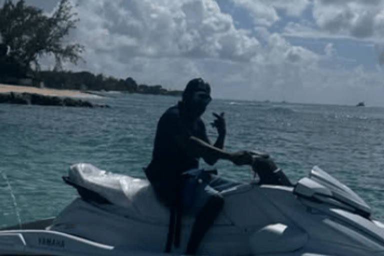 Barbados: Jet Ski Rental with Supreme WatersportsBarbados: 30-Mins Jet Ski Adventure with Supreme Watersports