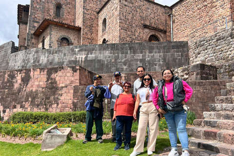 Cusco: City Tour Tour de Medio Día con Sacsayhuamán y Q’enqo Cusco: Morning City Tour with an Andean Dance Experience