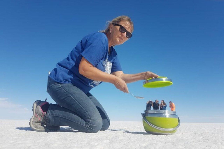 Uyuni: Tour de 1 día de Aventura por el Salar y el DesiertoVisita guiada en español