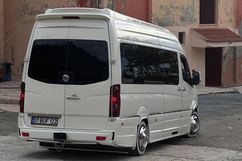 Wycieczka po mieście Alanya: dzień/noc, kolejka linowa i plaża KleopatryAlanya Hop-On Hop-Off Shuttle: Zachód słońca