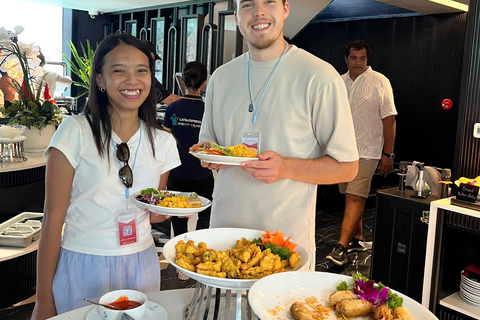 河内/卡巴兰哈湾游轮 - 皮划艇、按摩浴缸、滑水道河内/吉婆兰哈湾游船之旅：皮划艇、按摩浴缸、滑水道