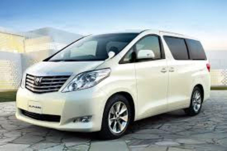 Zambia: 2-Day Victoria Falls and Rhino Encounter Tour