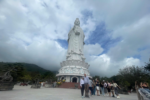 Avventura nella città di Da Nang: Cultura Storia Massaggio Tour privatoTour privato della città e del massaggio cieco in moto