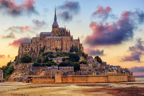 Tour particular VIP do Mont Saint Michel com champanhe saindo de Paris