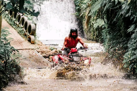 Ubud: Avventura in ATV nella giungla, tunnel della cascata di Bali e pranzoDoppia; ATV Quad Biking - con trasferimenti