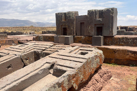 La Paz: Tiwanaku arkeologiska utgrävning och Titicacasjön